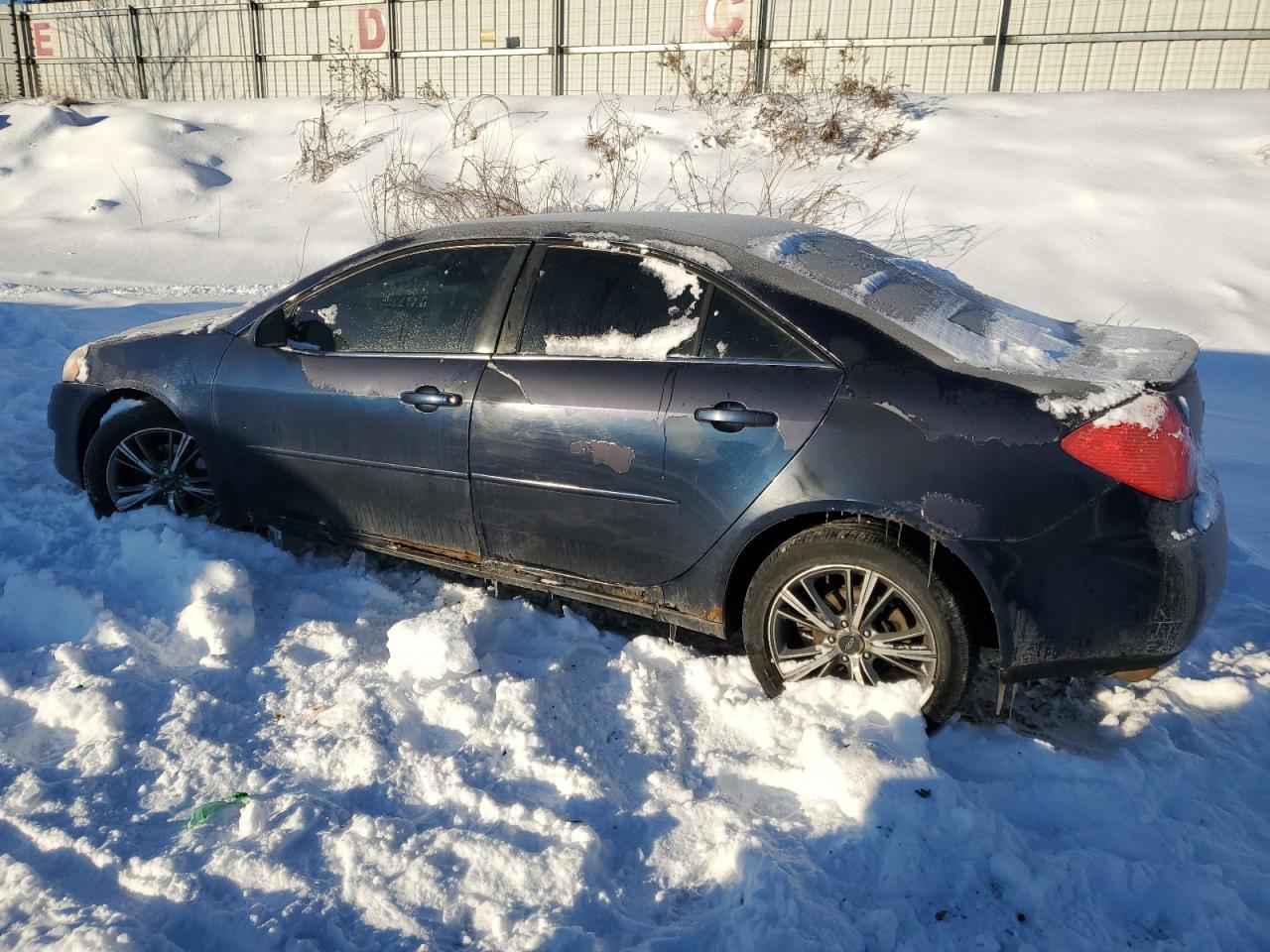 2008 Pontiac G6 - Image 2