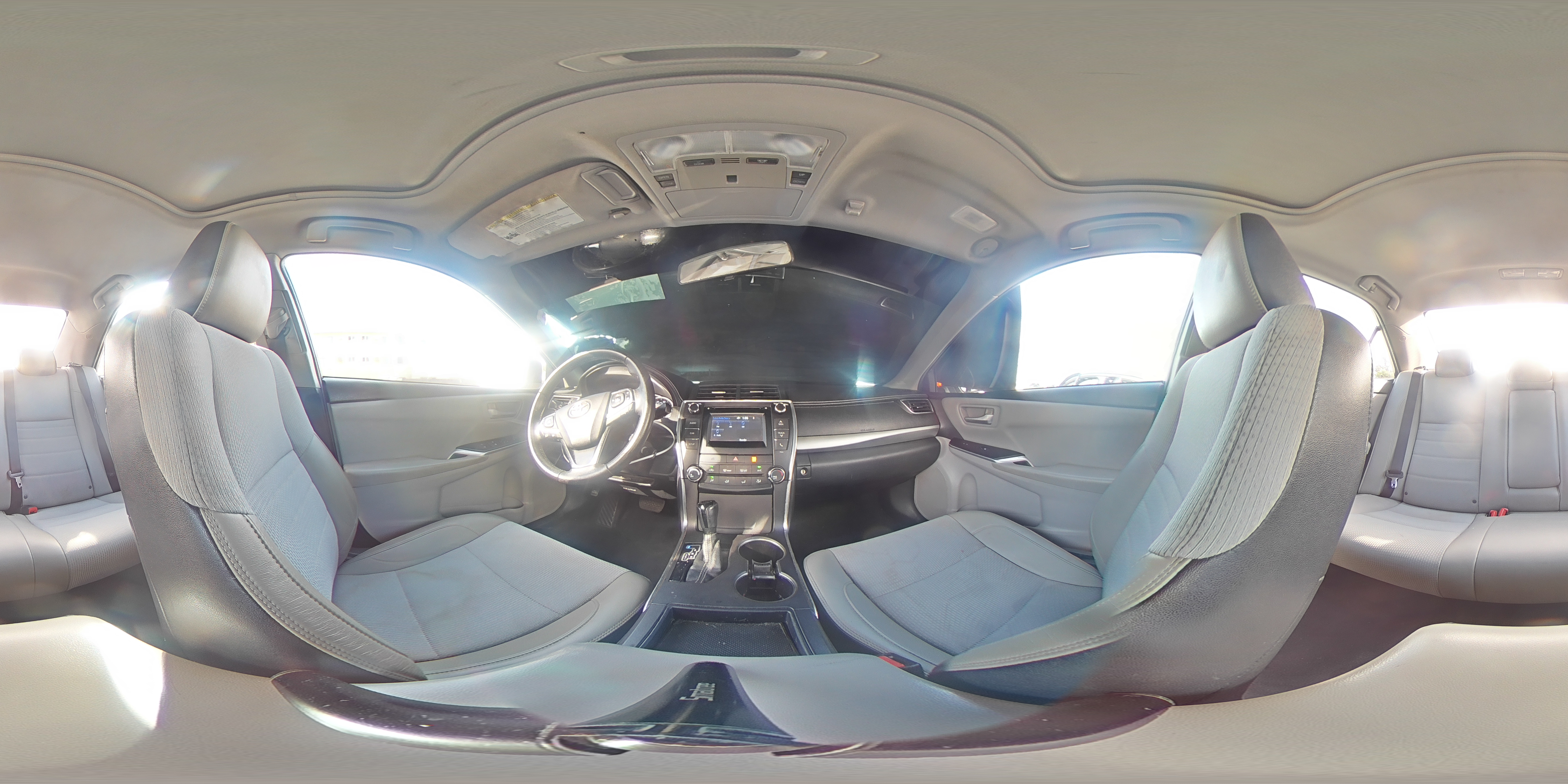 2016 Toyota Camry - Image 14