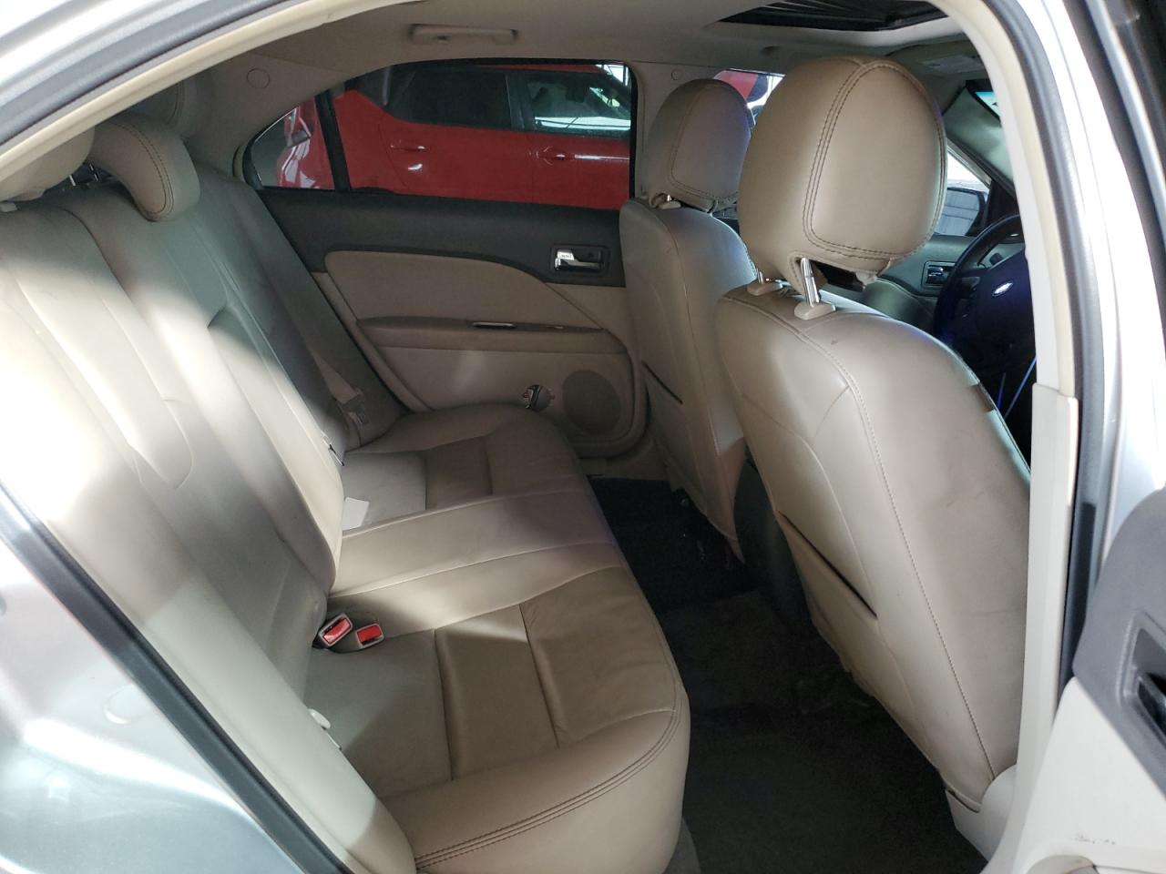 2012 Ford Fusion - Image 10