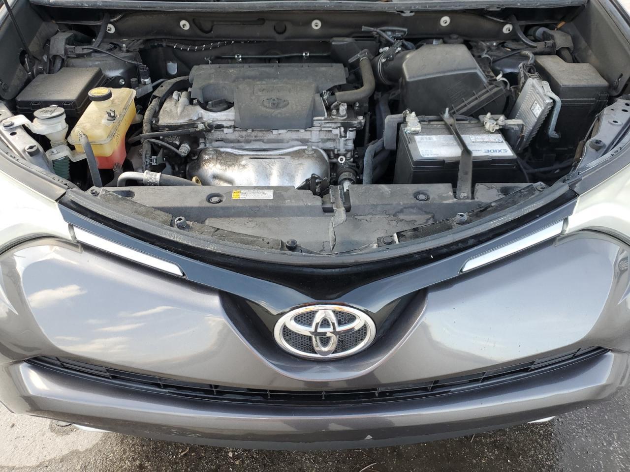 2016 Toyota RAV 4 - Image 12