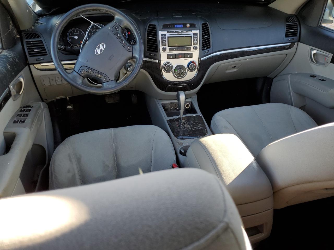 2009 Hyundai Santa Fe - Image 8