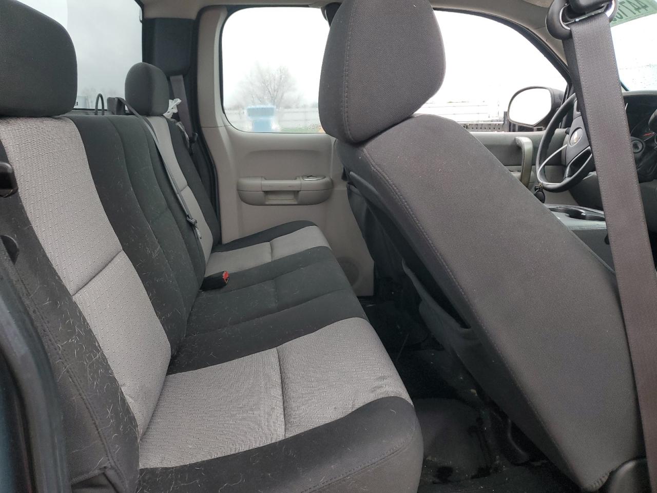 2009 Chevrolet Silverado - Image 10