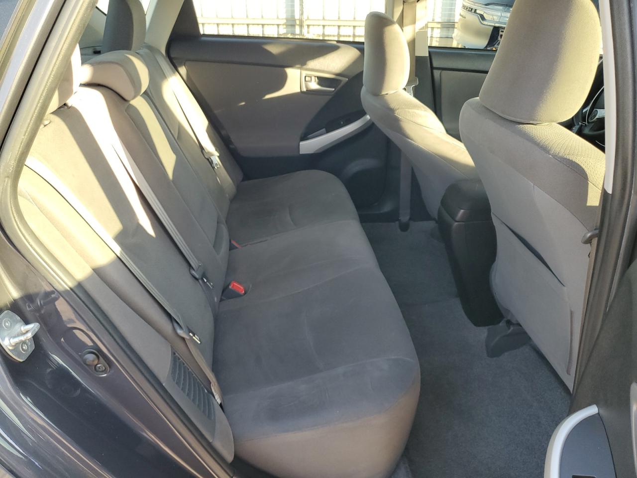 2013 Toyota Prius - Image 10