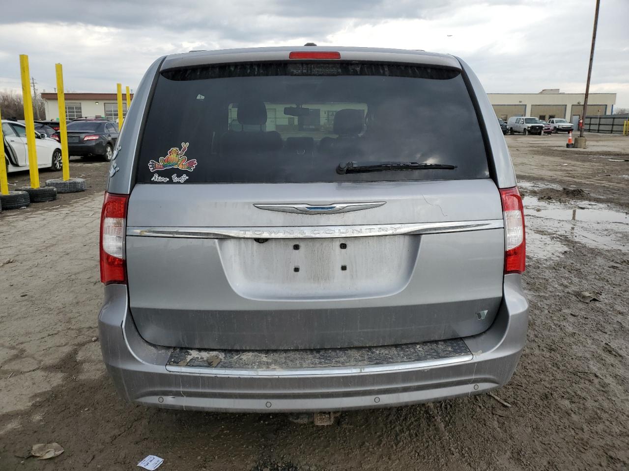 2014 Chrysler Town & Country - Image 6