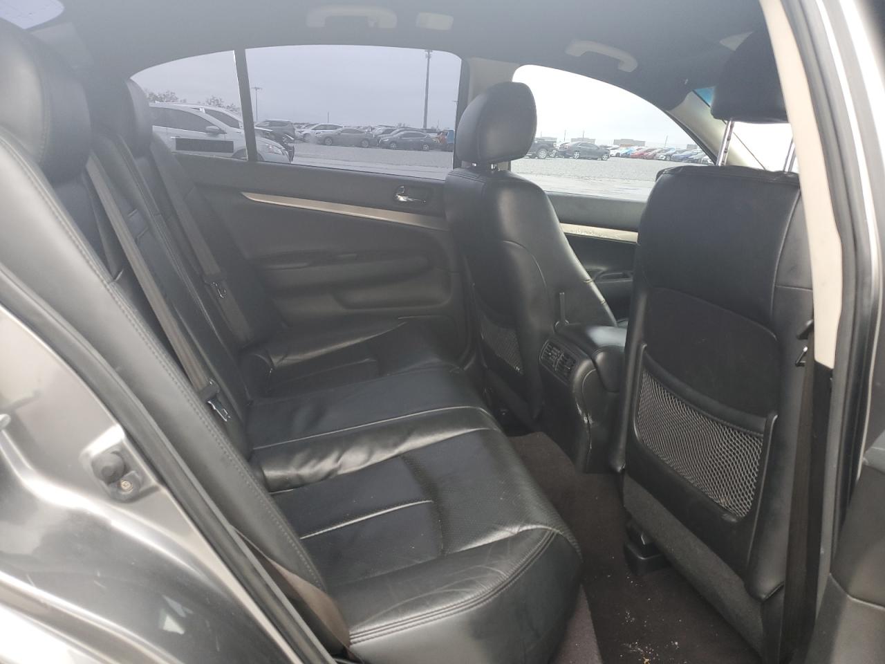 2013 Infiniti G - Image 10