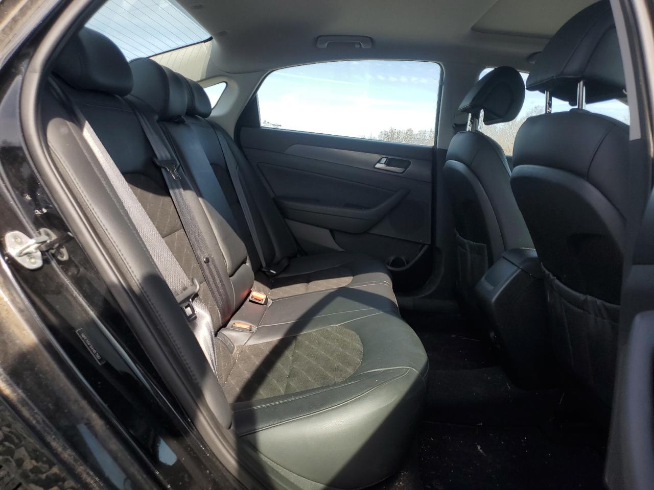 2017 Hyundai Sonata - Image 10