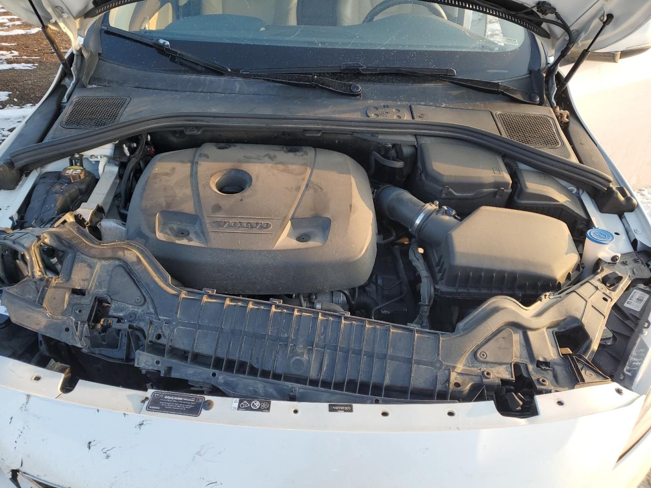 2017 Volvo S60 - Image 12