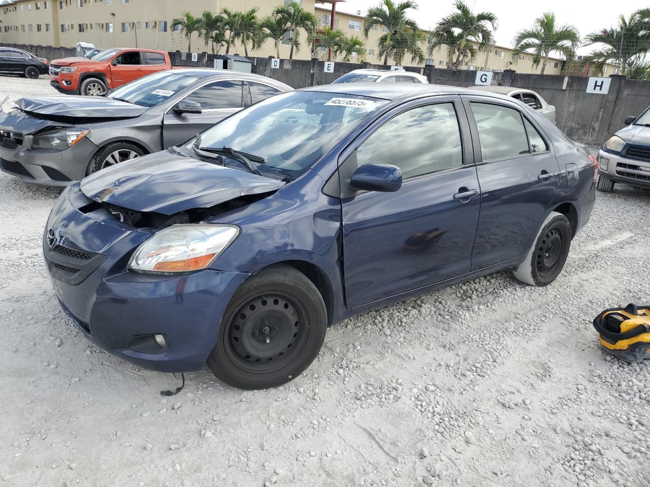 2008 Toyota Yaris - Image 1
