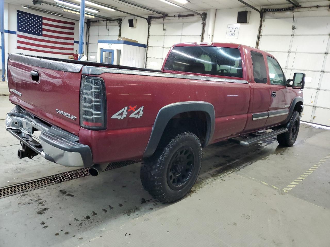 2004 Chevrolet Silverado - Image 3