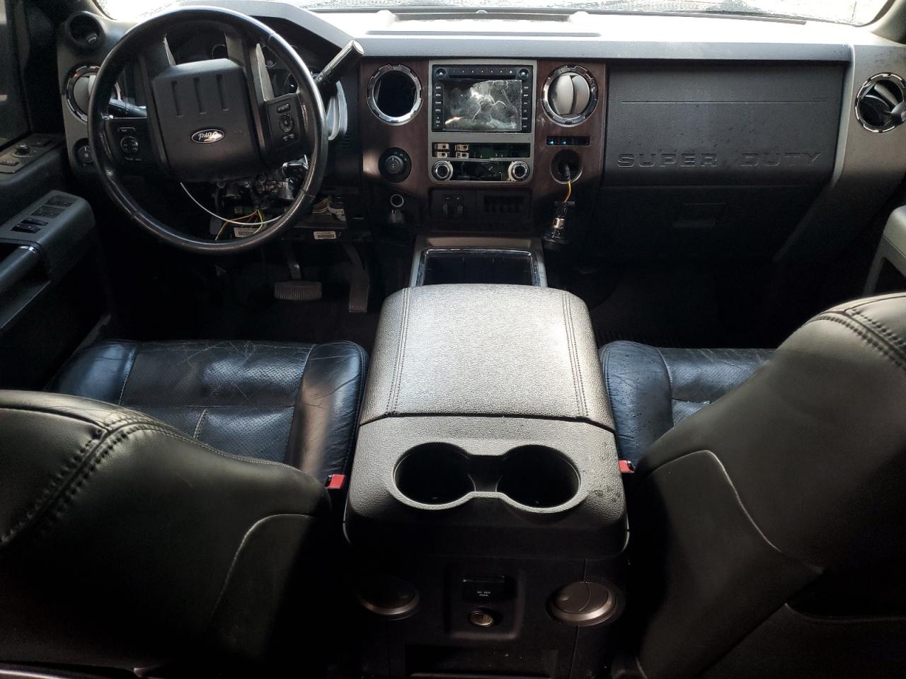 2011 Ford F250 - Image 8