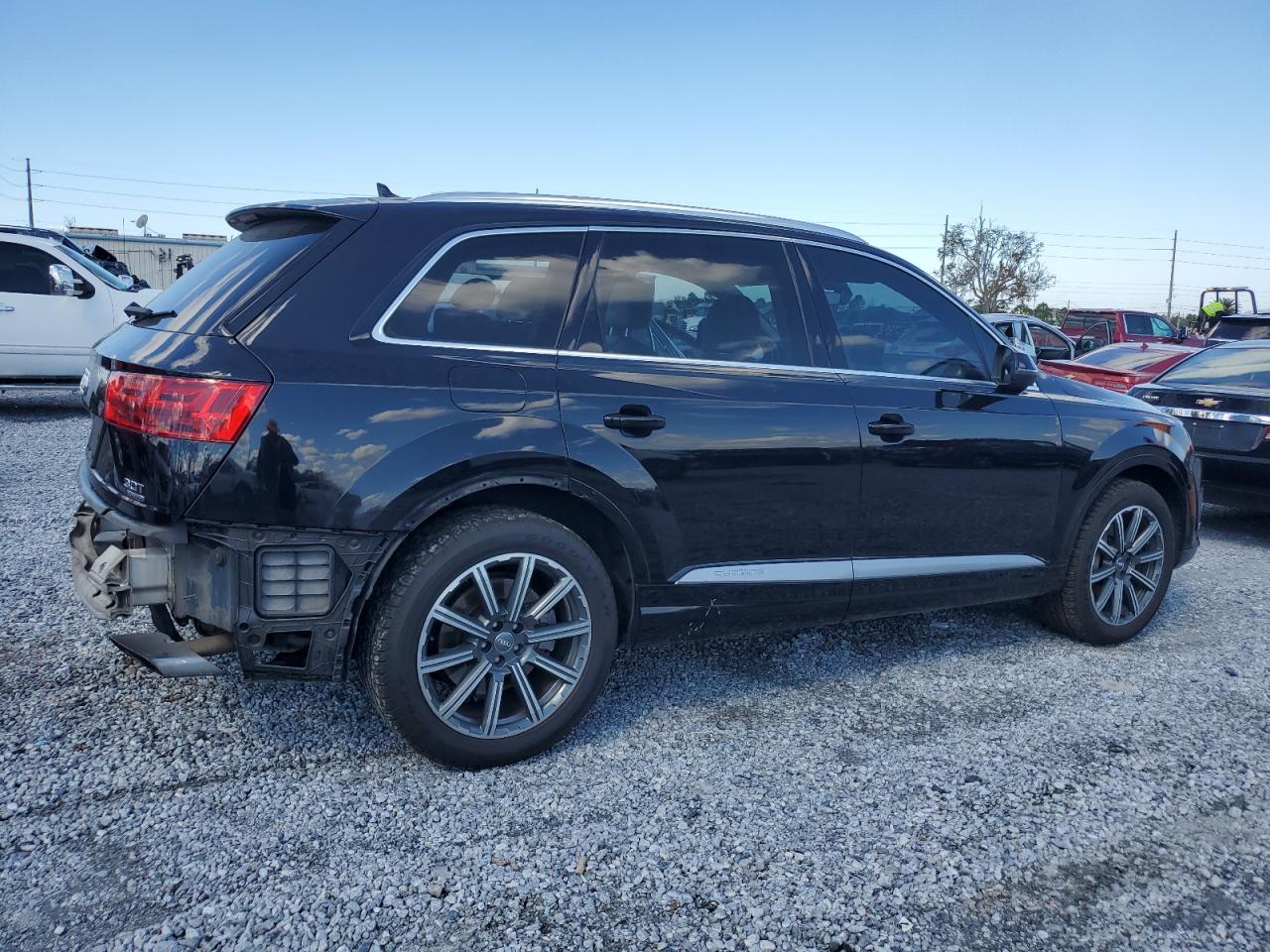 2017 Audi Q7 - Image 3
