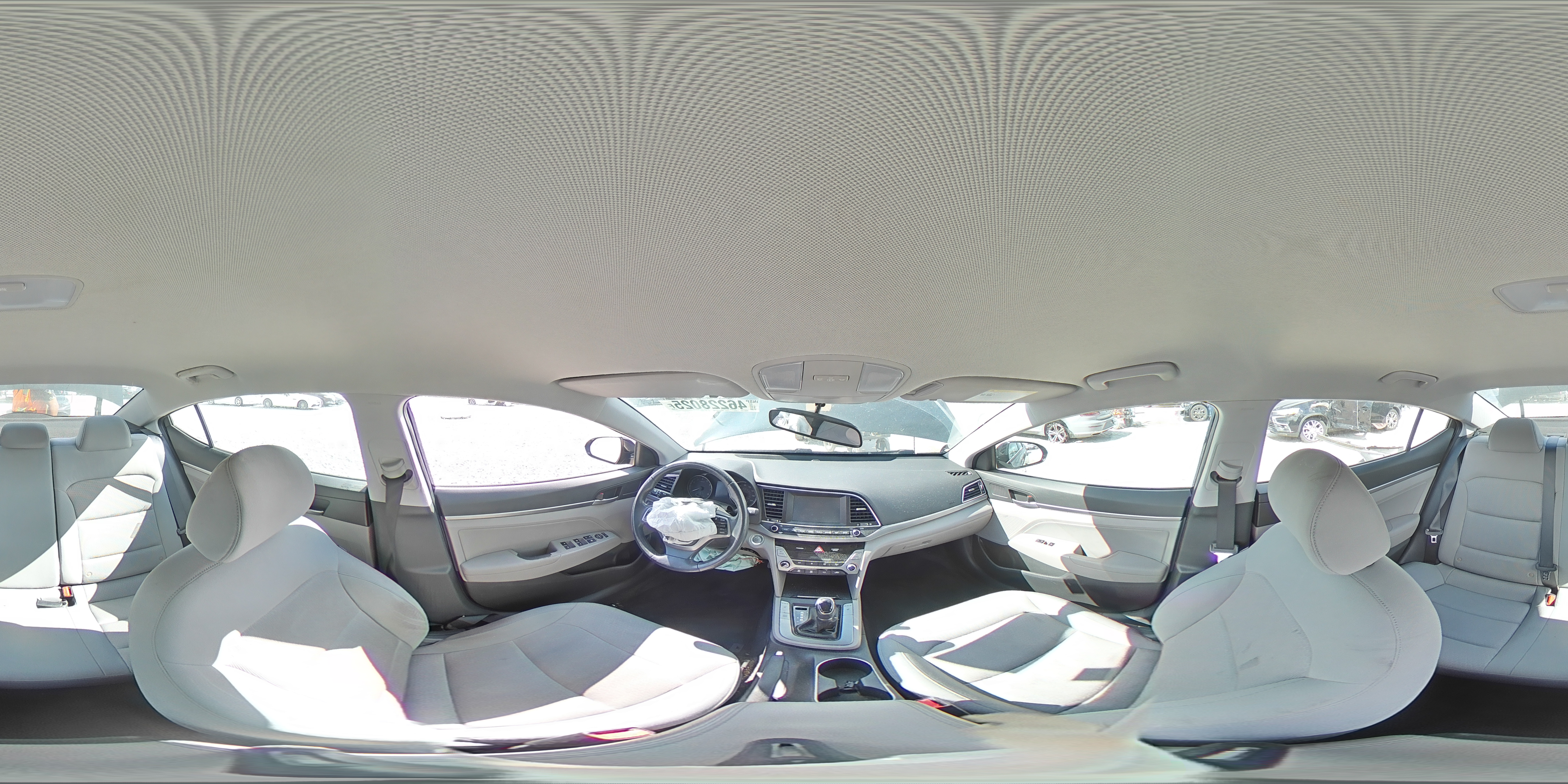 2017 Hyundai Elantra - Image 13