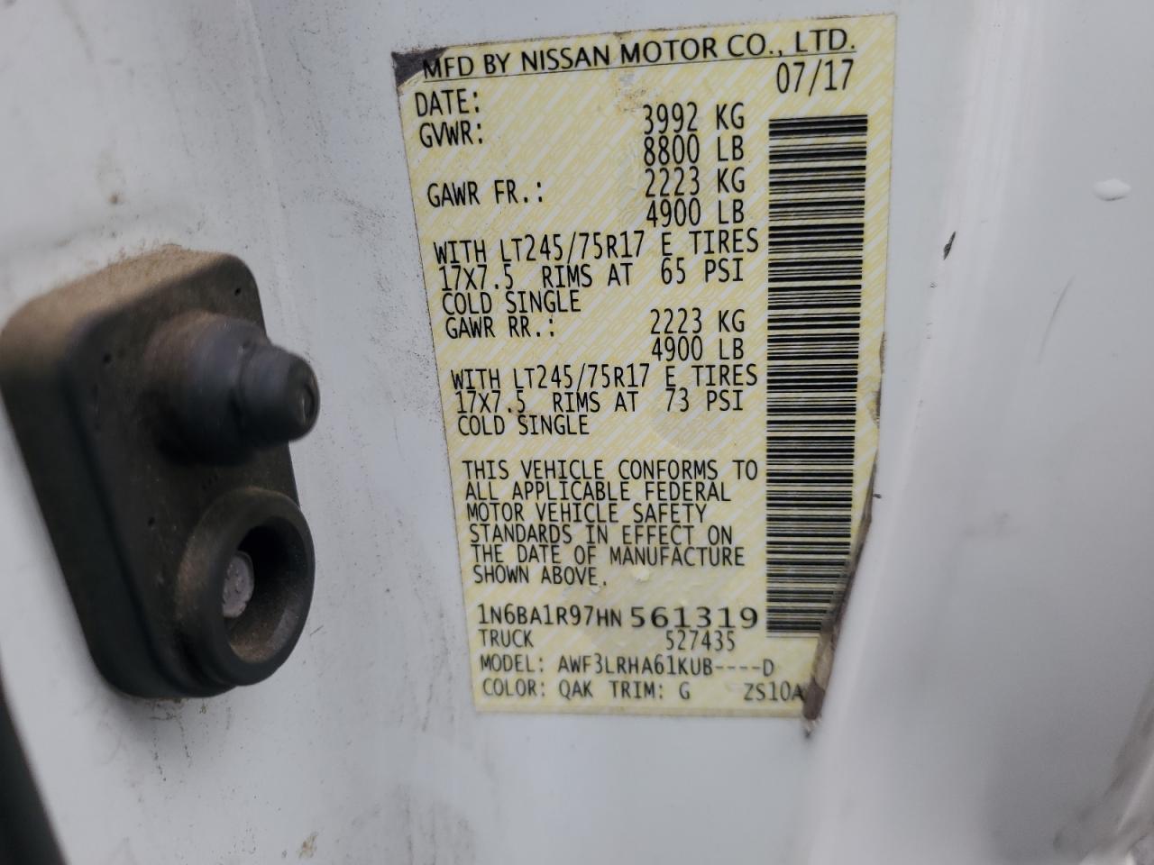 2017 Nissan Titan - Image 12
