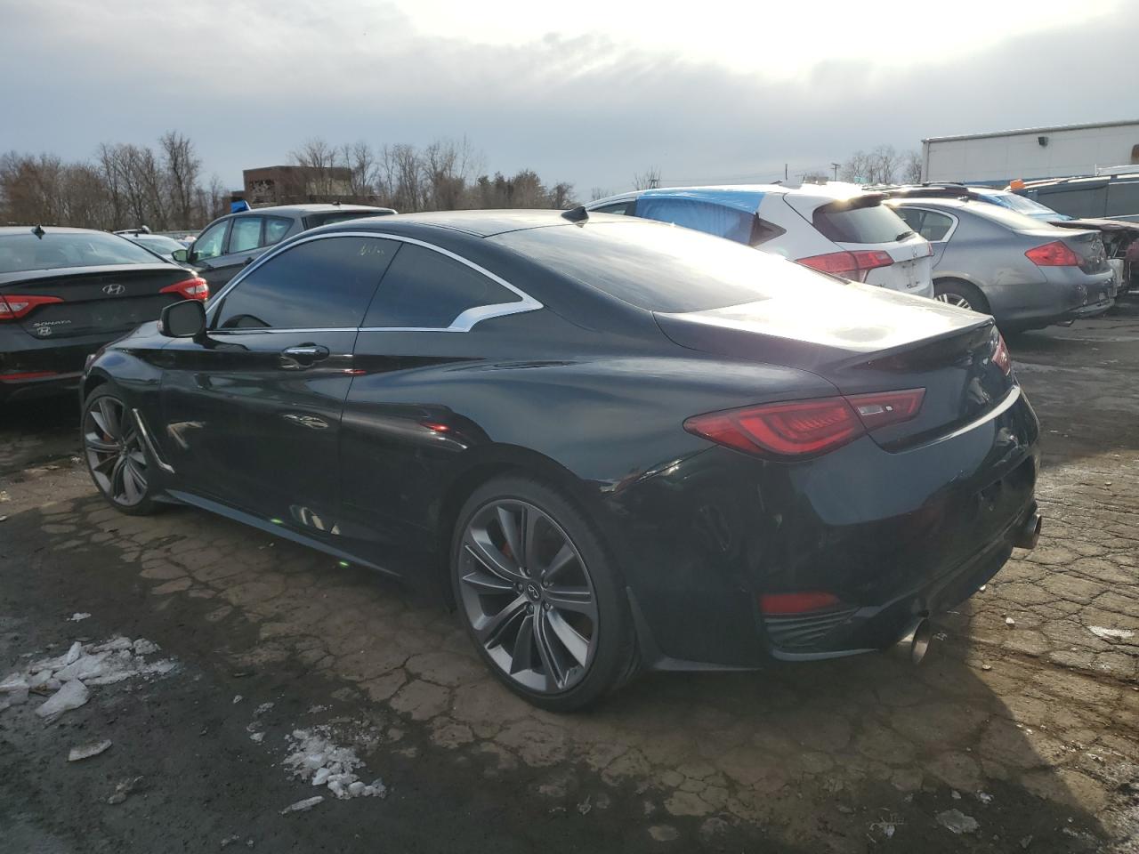 2018 Infiniti Q60 - Image 2