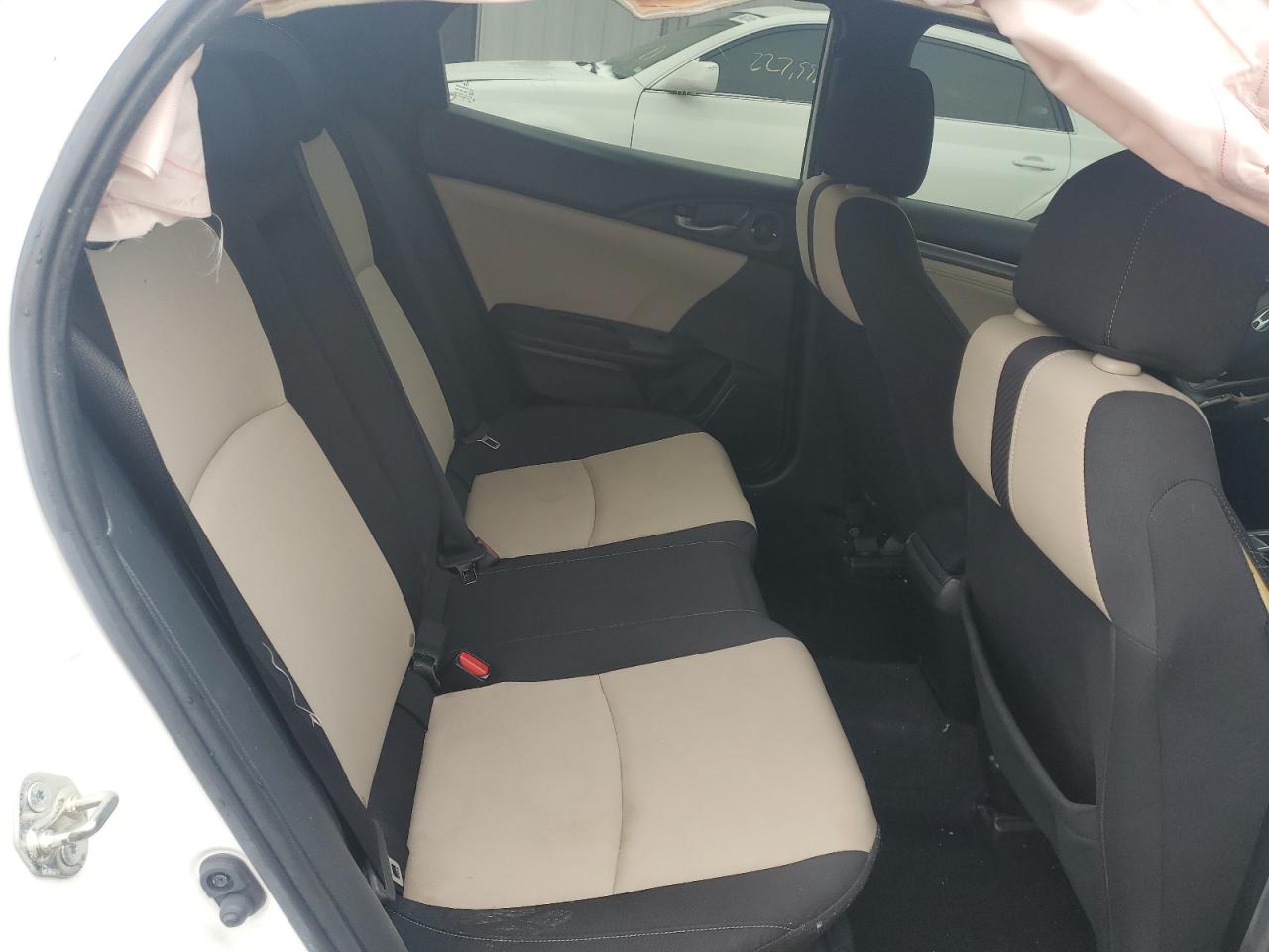 2019 Honda Civic - Image 10