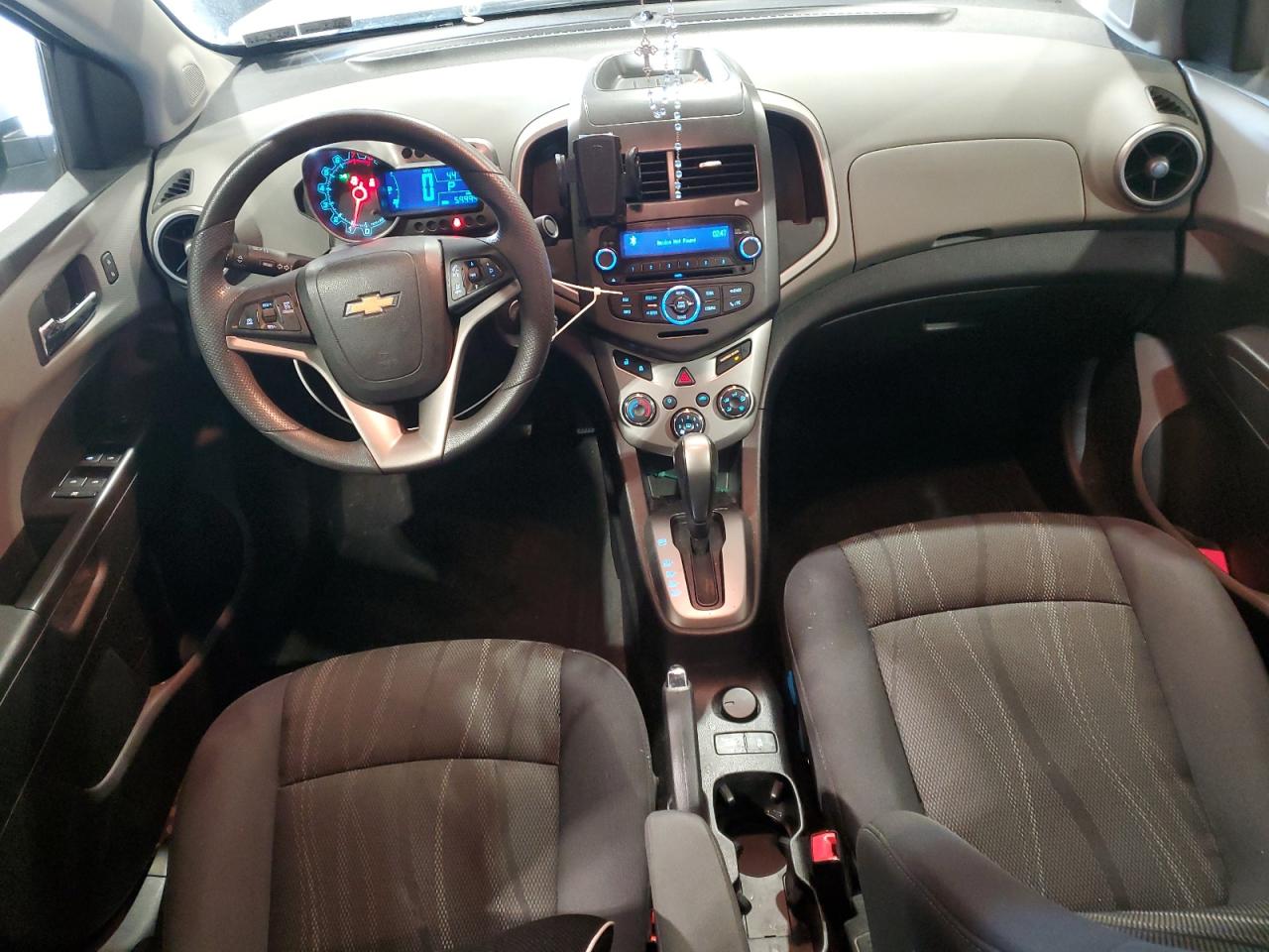 2014 Chevrolet Sonic - Image 8