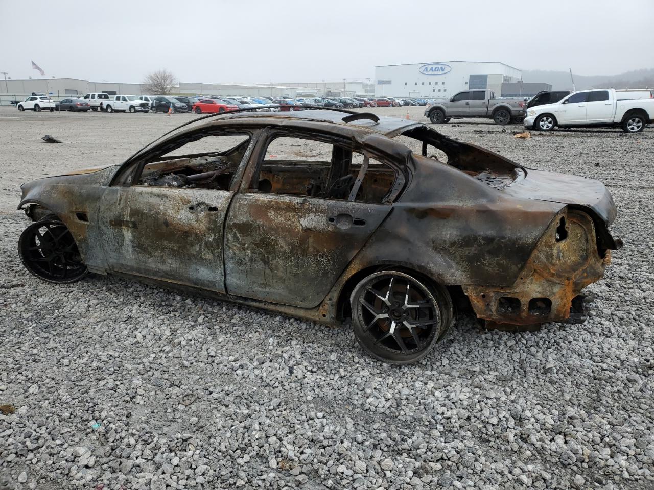 2009 Pontiac G8 - Image 2