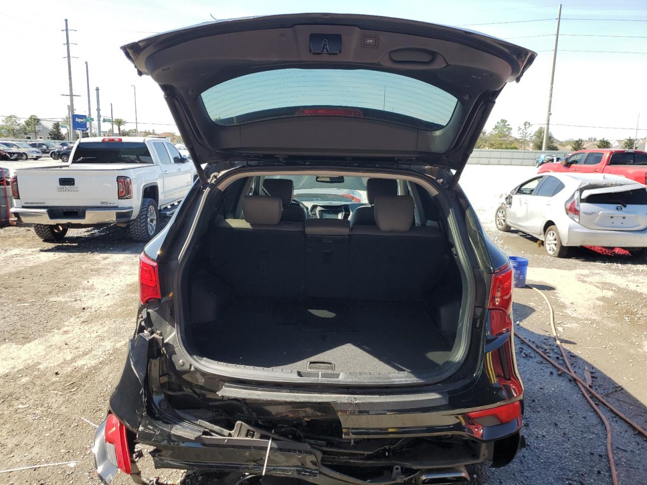 2017 Hyundai Santa Fe - Image 6