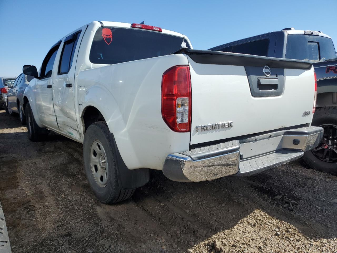 2016 Nissan Navara (Frontier) - Image 2