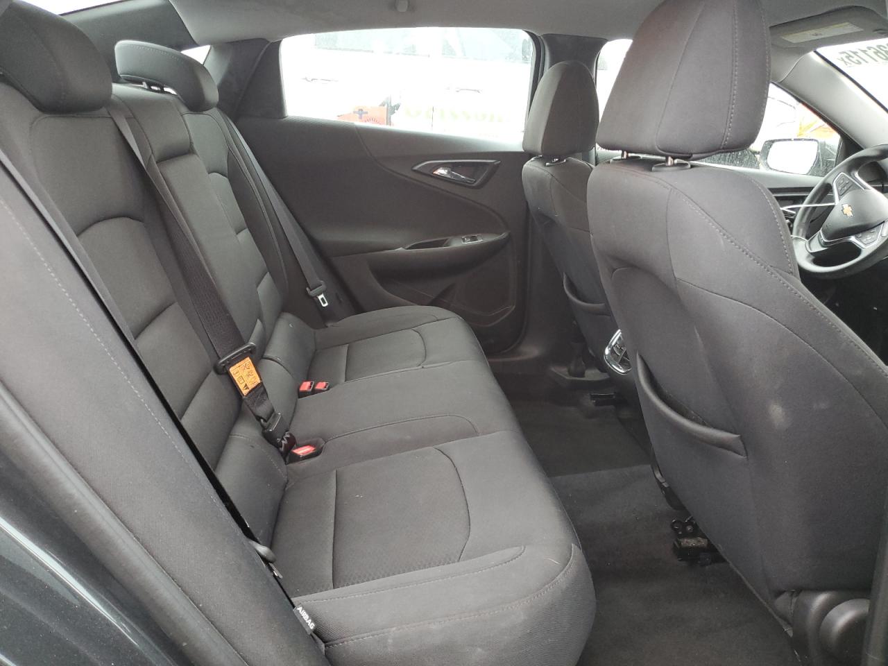 2016 Chevrolet Malibu - Image 10