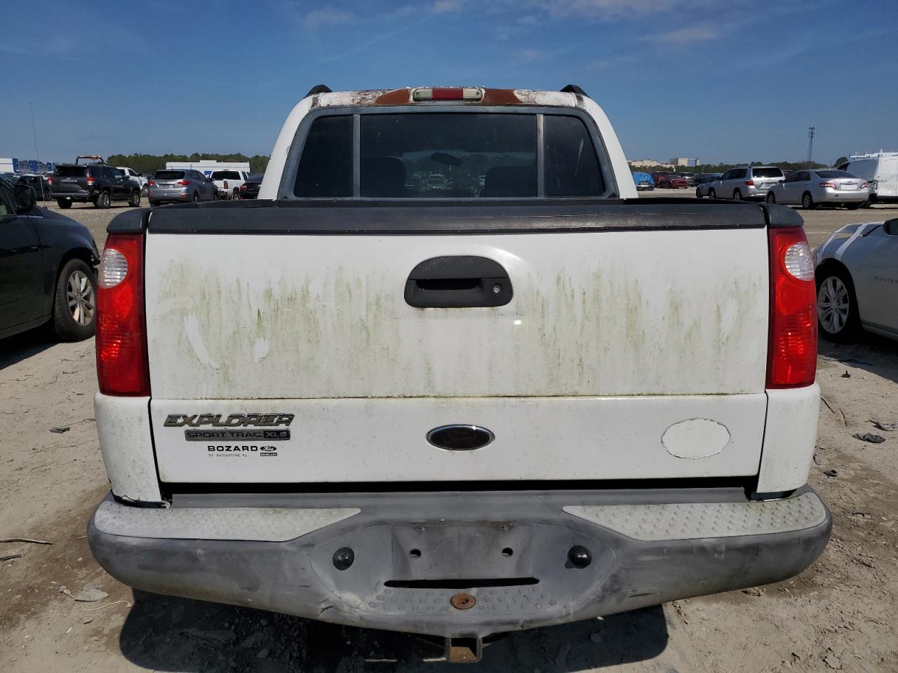 2004 Ford Explorer - Image 6