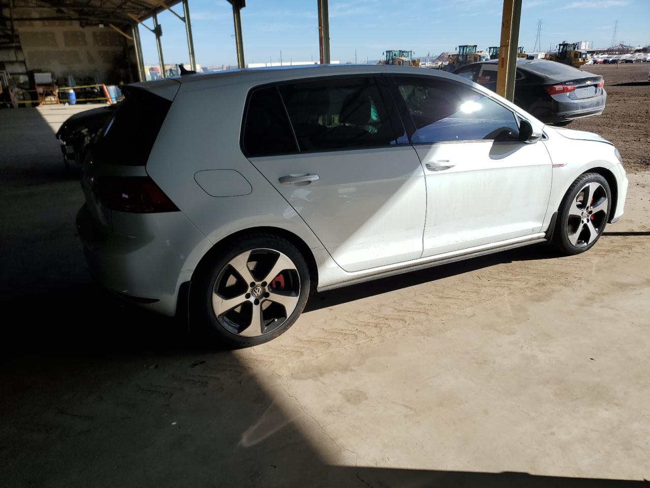 2017 Volkswagen GTI - Image 3
