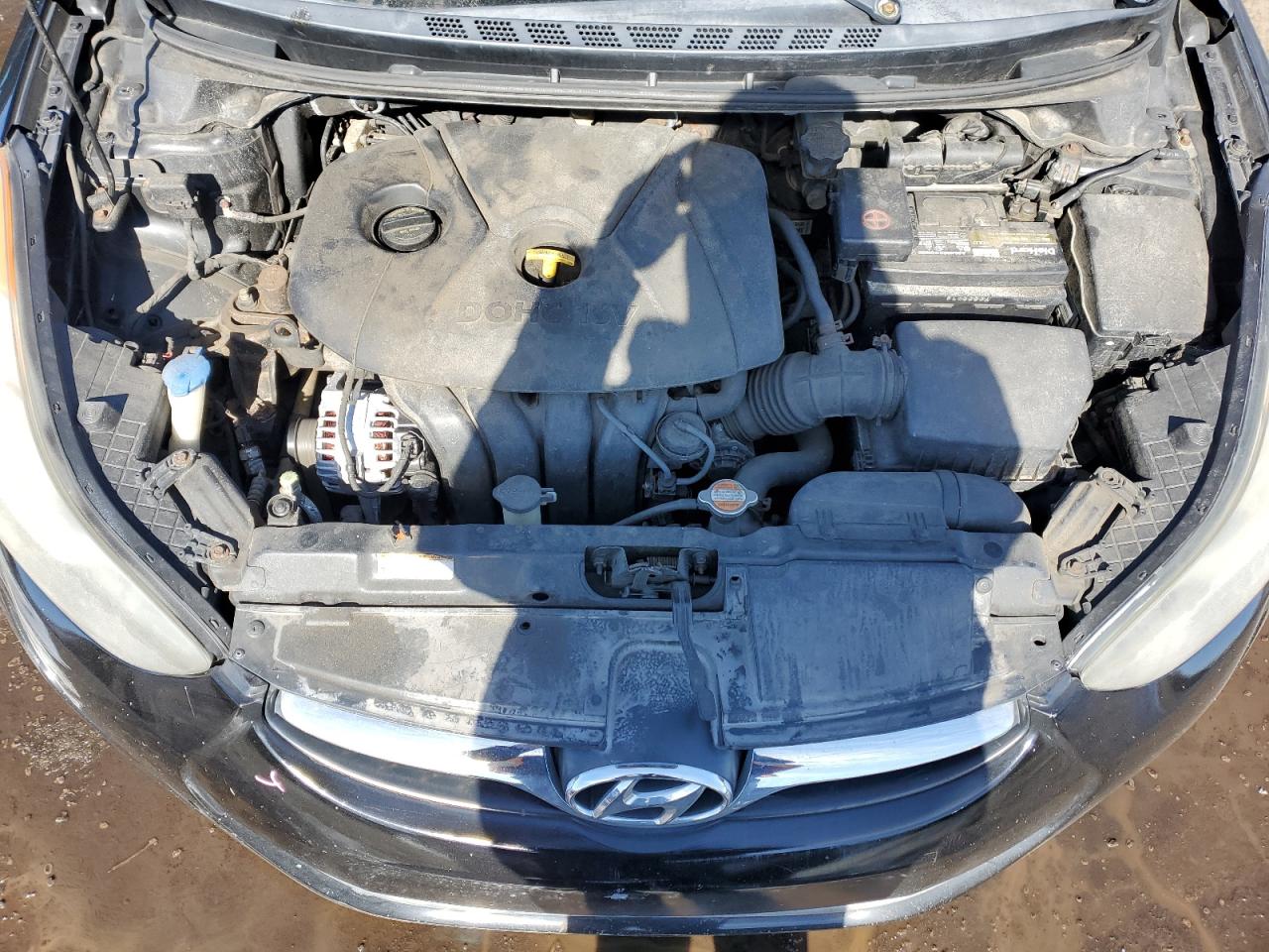2012 Hyundai Elantra - Image 11