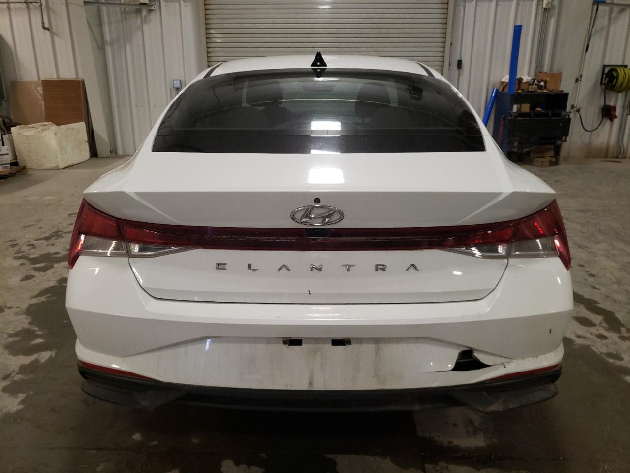 2021 Hyundai Elantra - Image 6