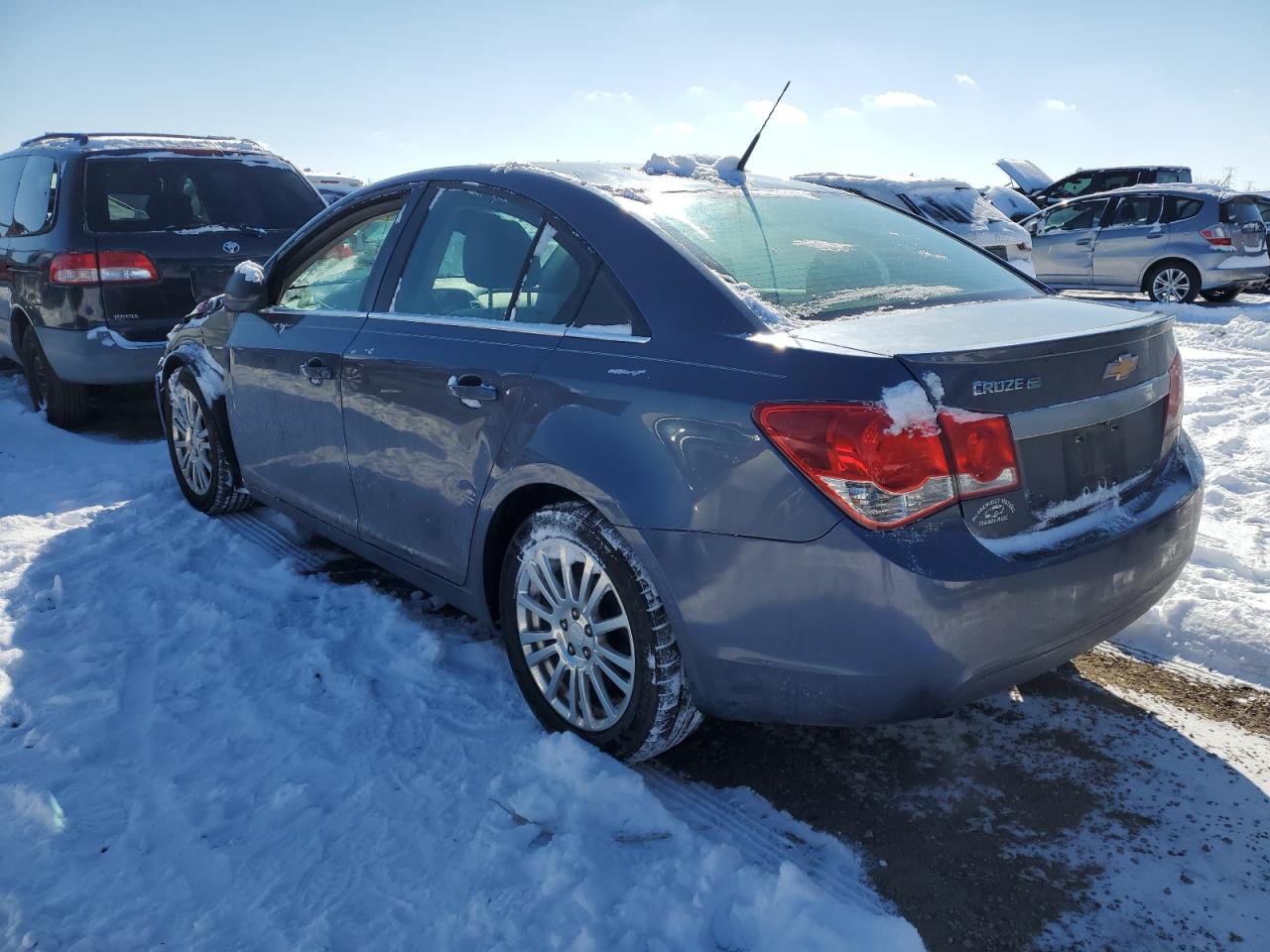 2013 Chevrolet Cruze - Image 2