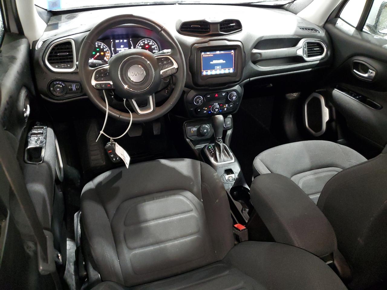 2020 Jeep Renegade - Image 8