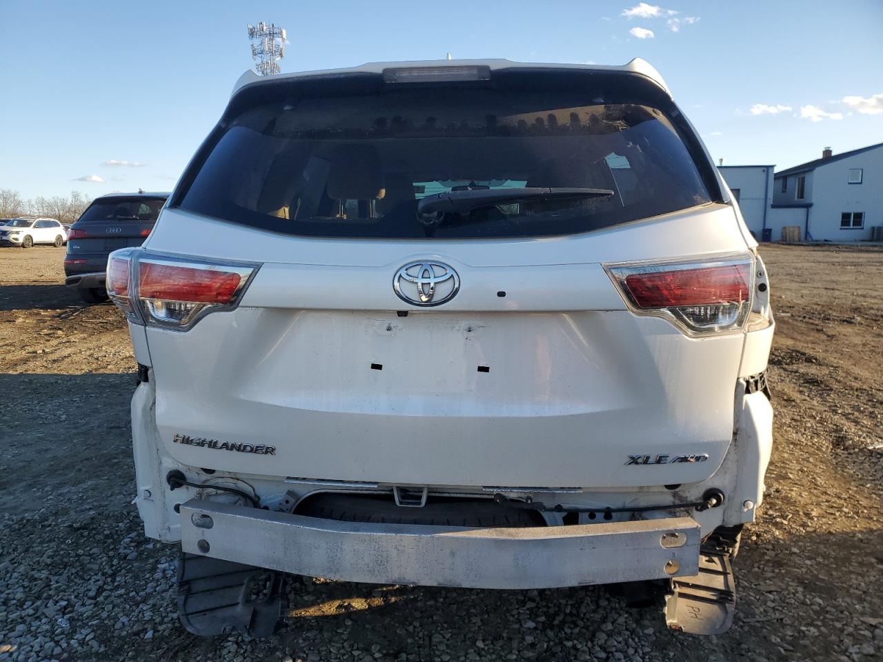2015 Toyota Highlander - Image 6