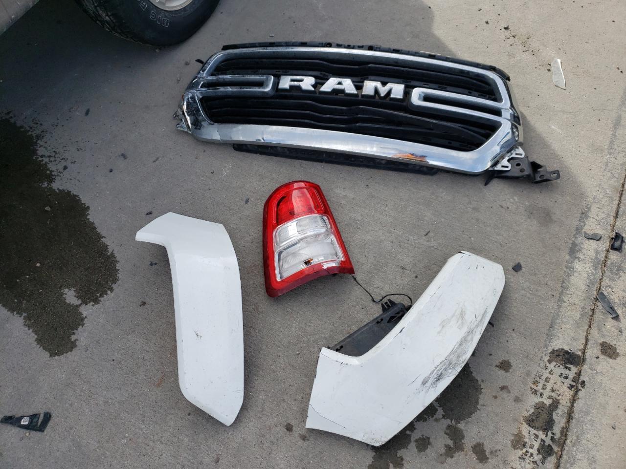 2019 RAM 1500 - Image 12