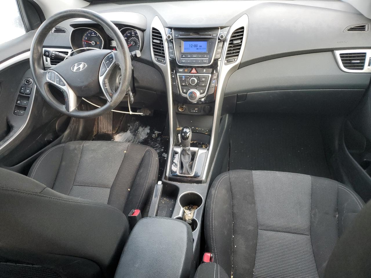 2017 Hyundai Elantra - Image 8