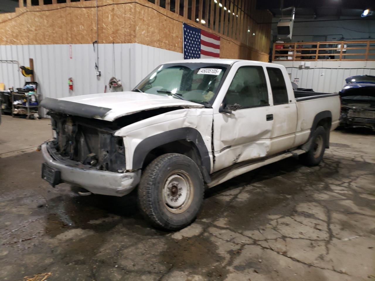 1998 Chevrolet GMT-400 - Image 1