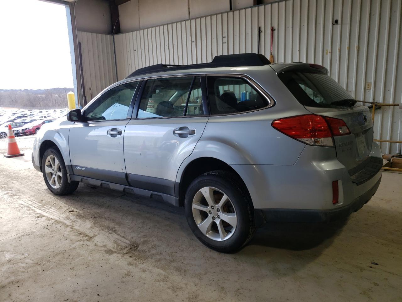 2014 Subaru Outback - Image 2