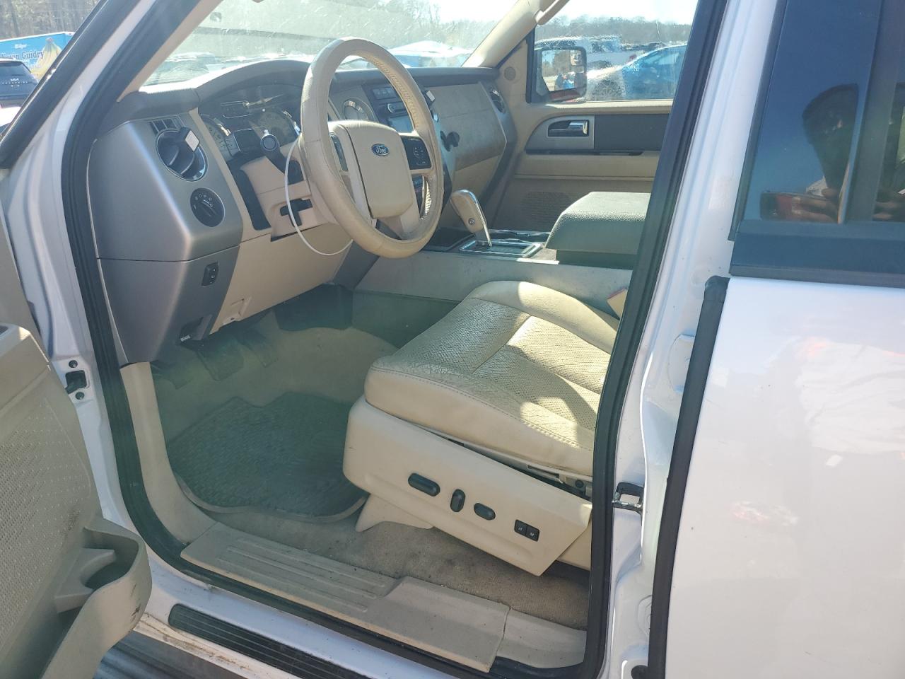 2012 Ford Expedition - Image 7