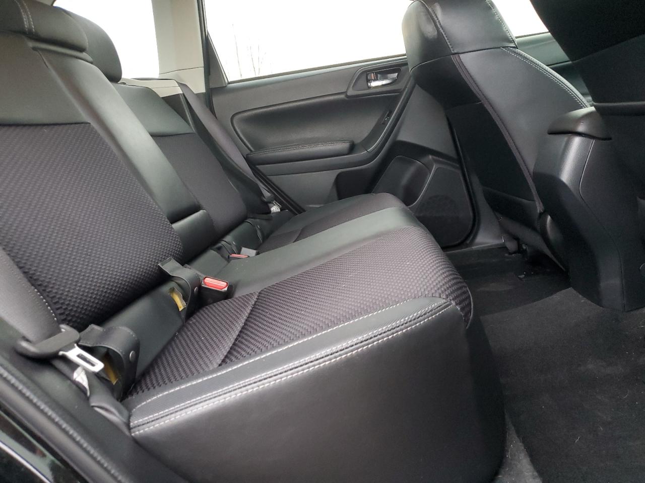 2017 Subaru Forester - Image 10