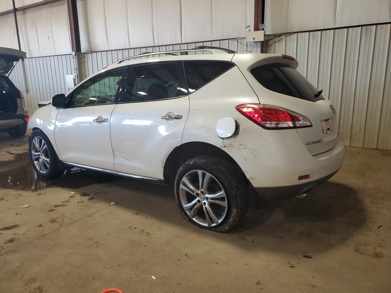 2012 Nissan Murano - Image 2