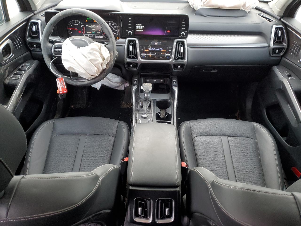 2022 Kia Sorento - Image 8