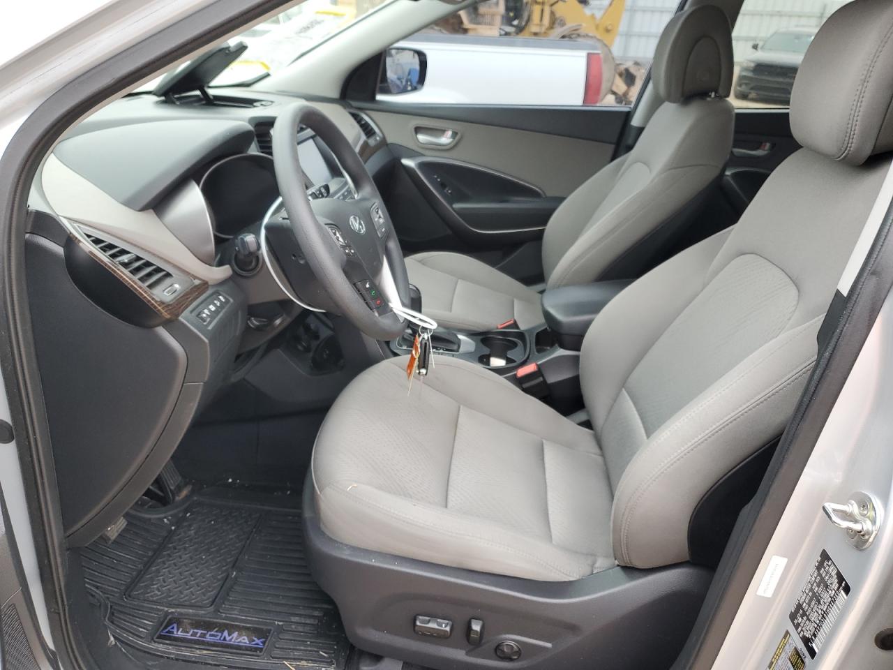 2017 Hyundai Santa Fe - Image 7