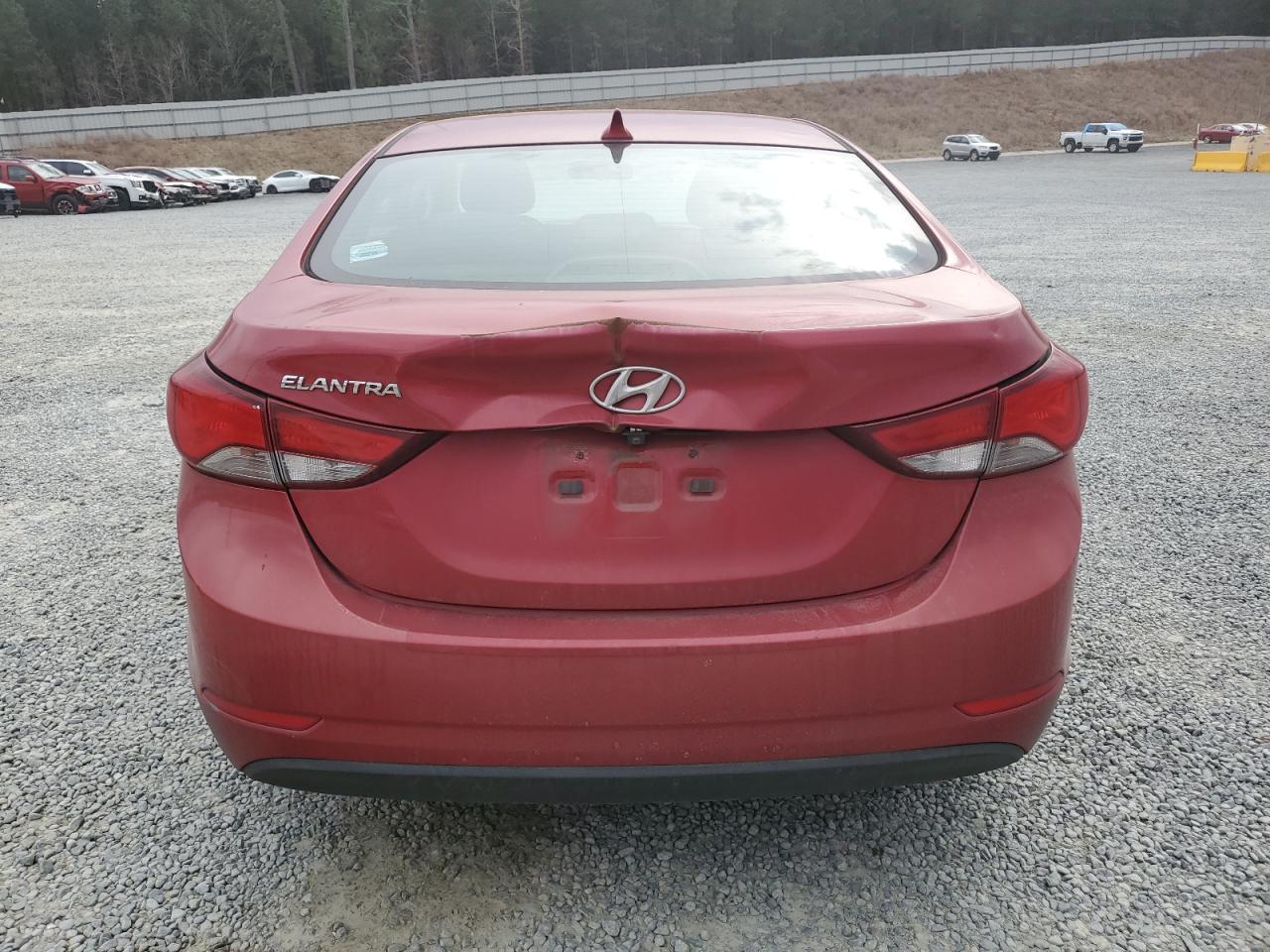 2015 Hyundai Elantra - Image 6