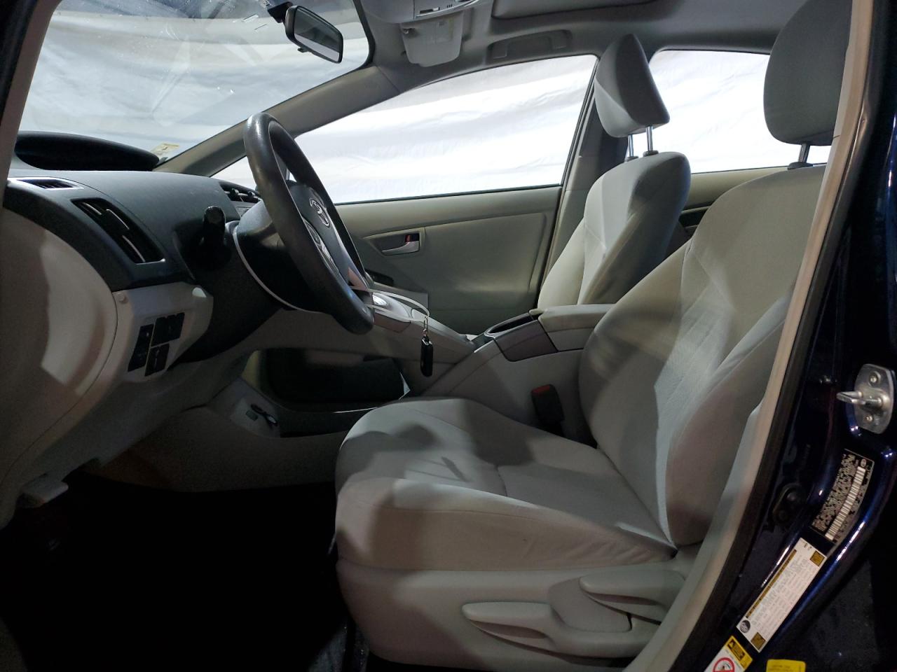 2014 Toyota Prius - Image 7