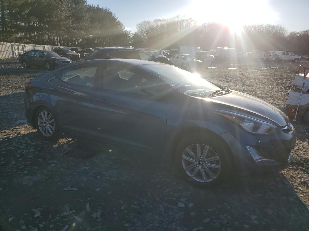2014 Hyundai Elantra - Image 4
