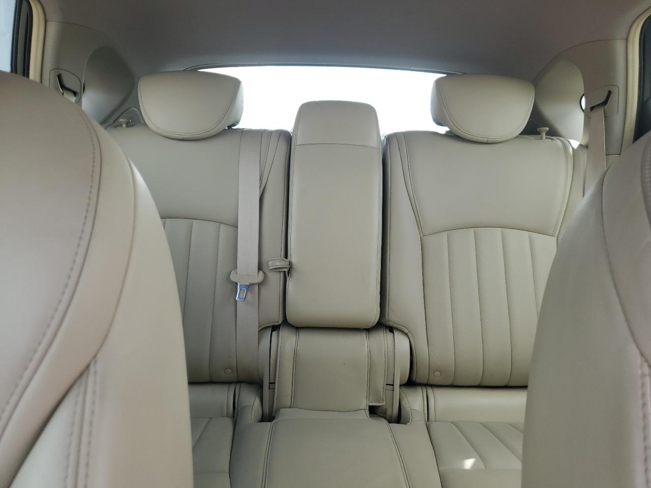 2010 Infiniti EX - Image 10