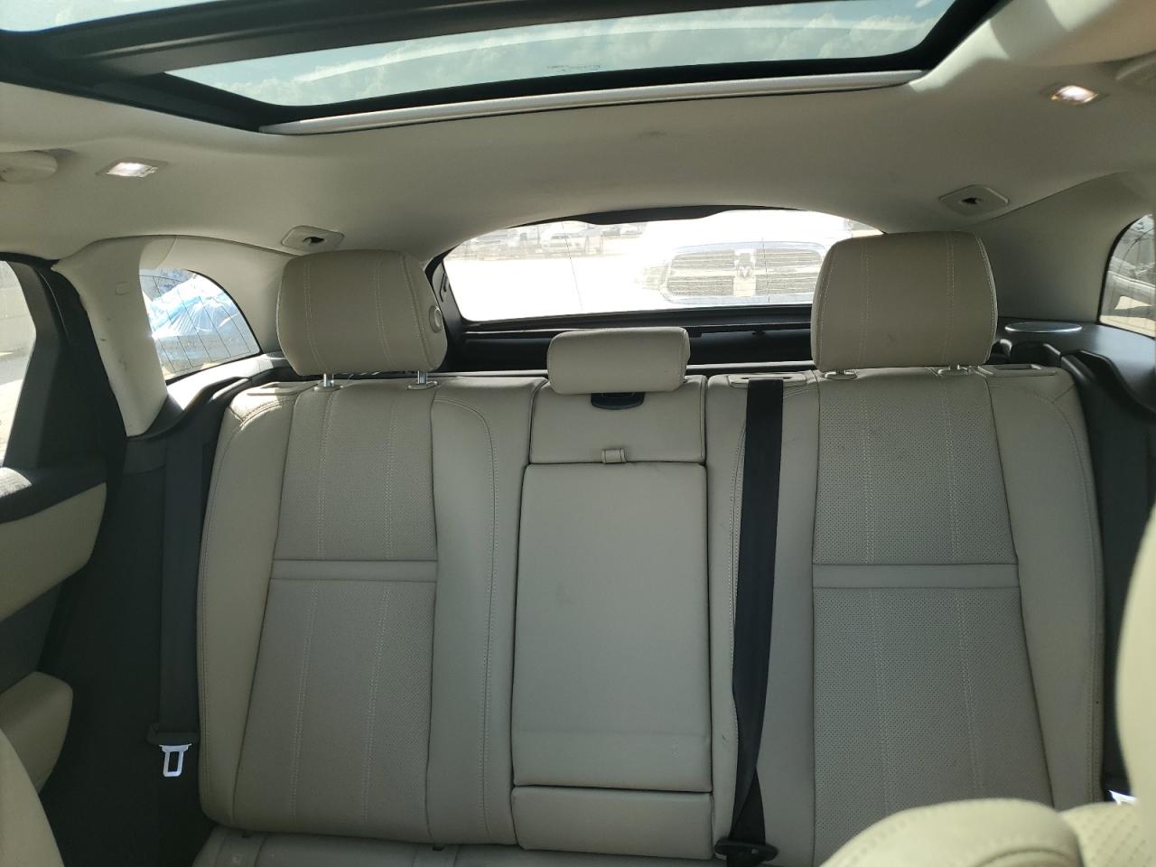 2018 Land Rover Range Rover - Image 10