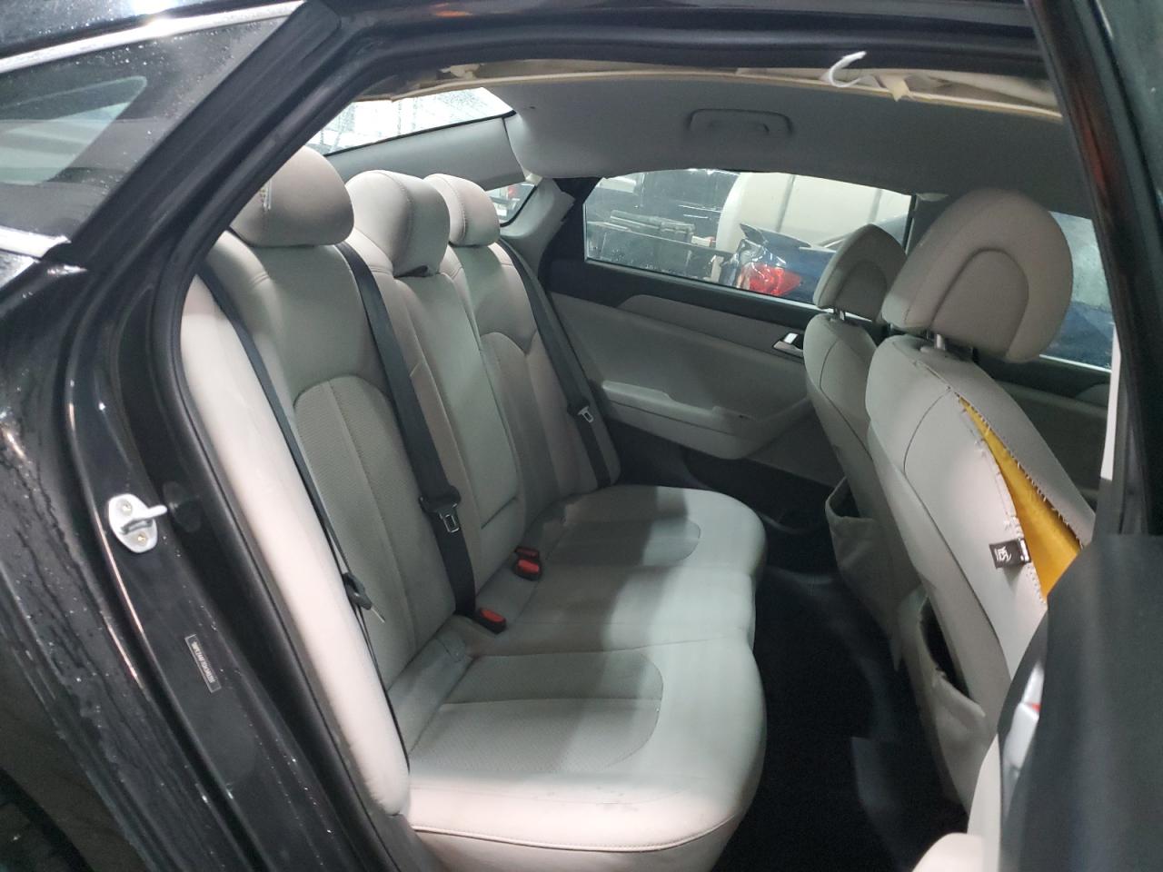 2016 Hyundai Sonata - Image 10