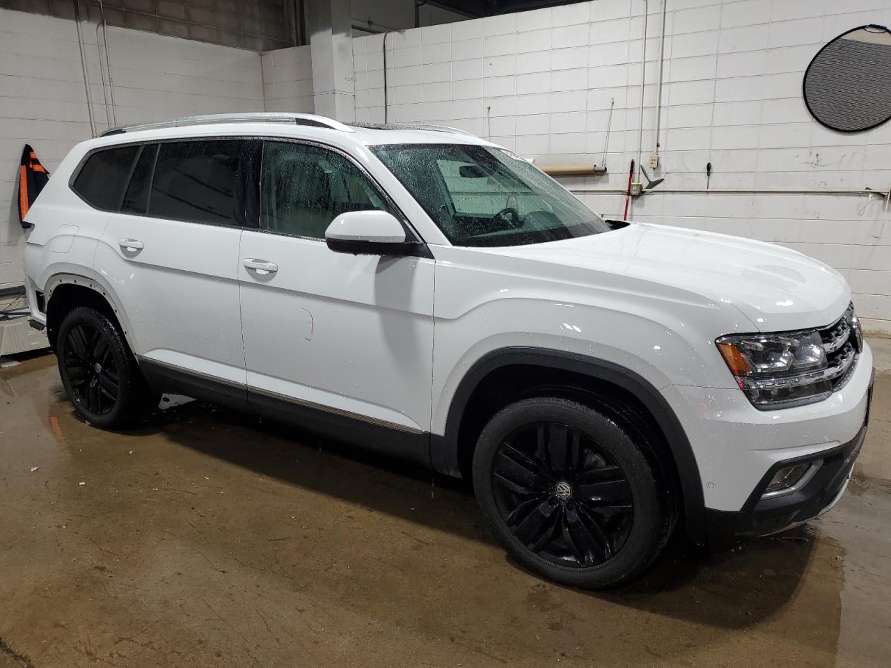 2019 Volkswagen Atlas - Image 4