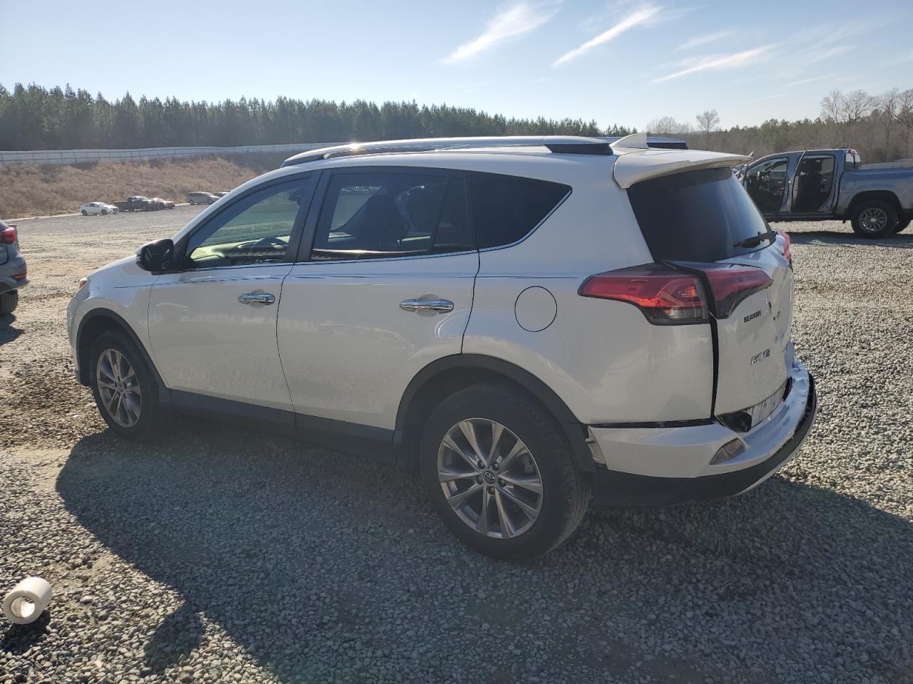 2016 Toyota RAV 4 - Image 2