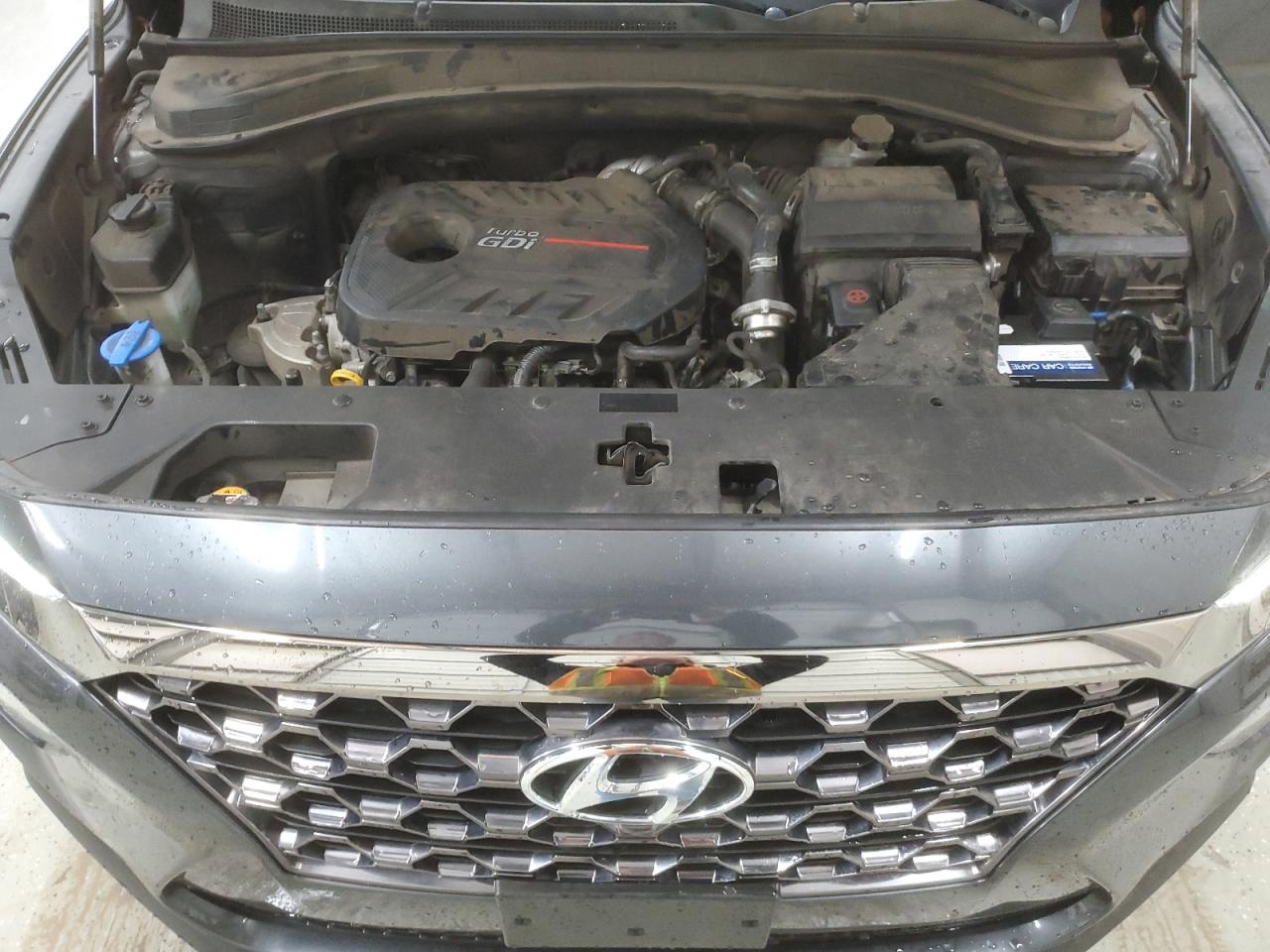 2020 Hyundai Santa Fe - Image 12