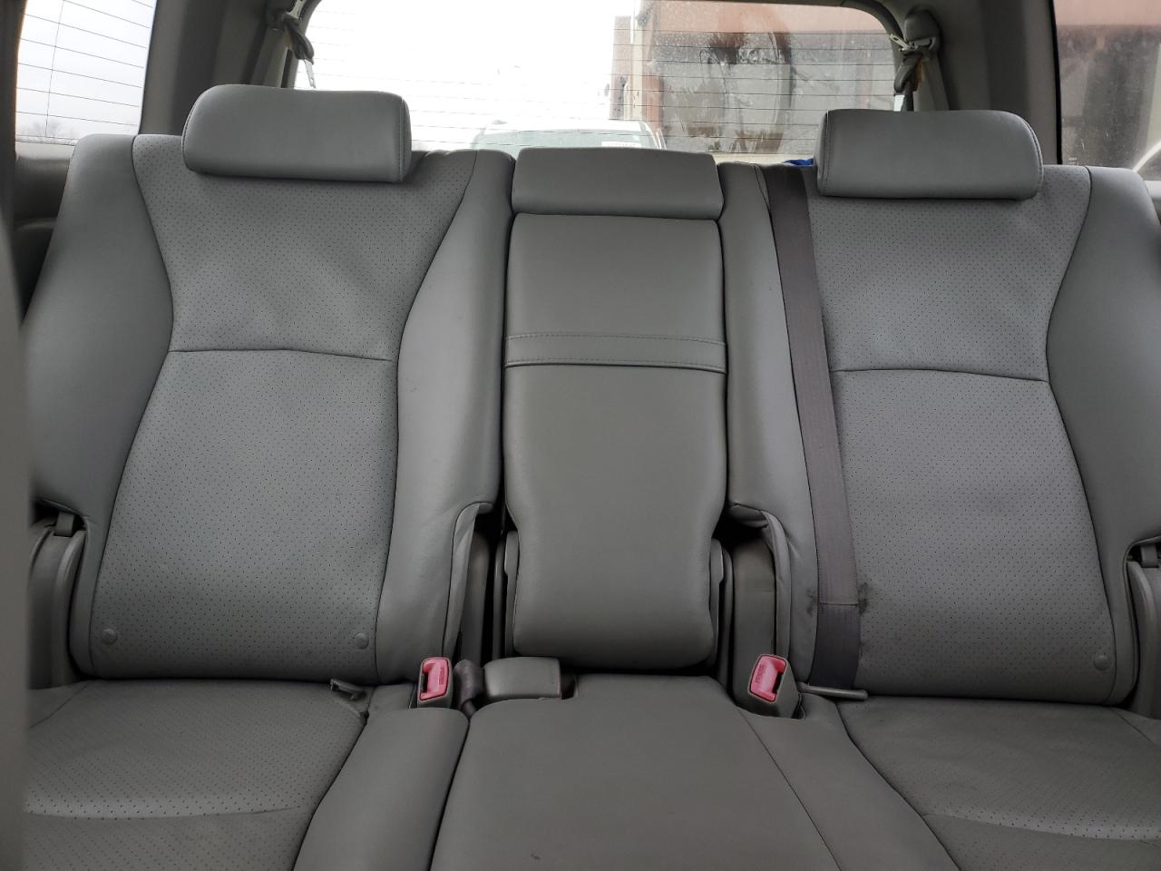 2006 Toyota Highlander - Image 10